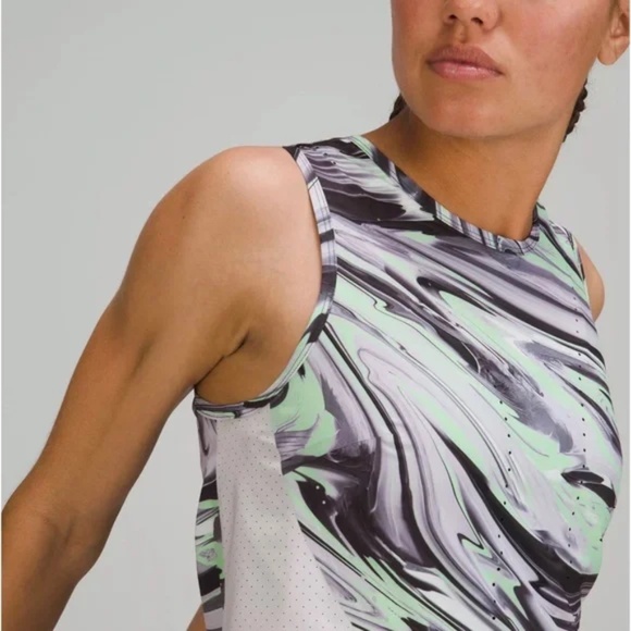 Lululemon Swift Ventilated Running Tank Top M - Picture 5 of 11